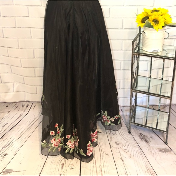 Blush Black Floral High Low sleeveless formal Gown - Picture 5 of 6